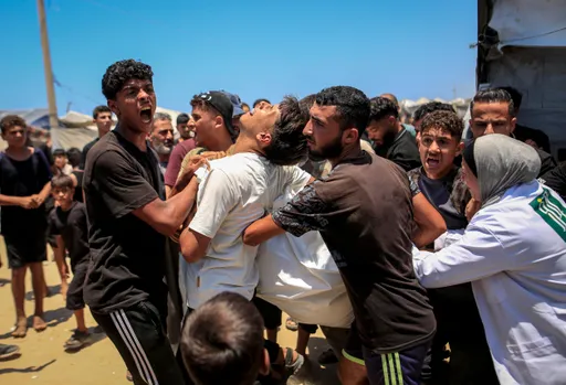 Fresh Israeli attacks kill 7 Palestinians across Gaza